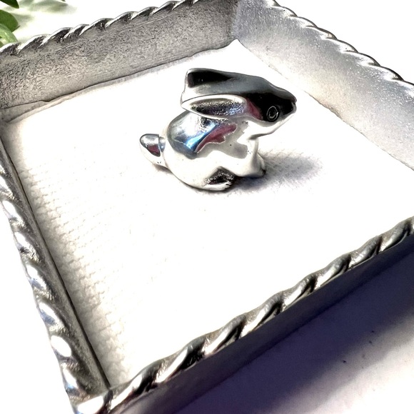 Mariposa Rope Edge Napkin Box & 7 Napkin Weights - Picture 4 of 10